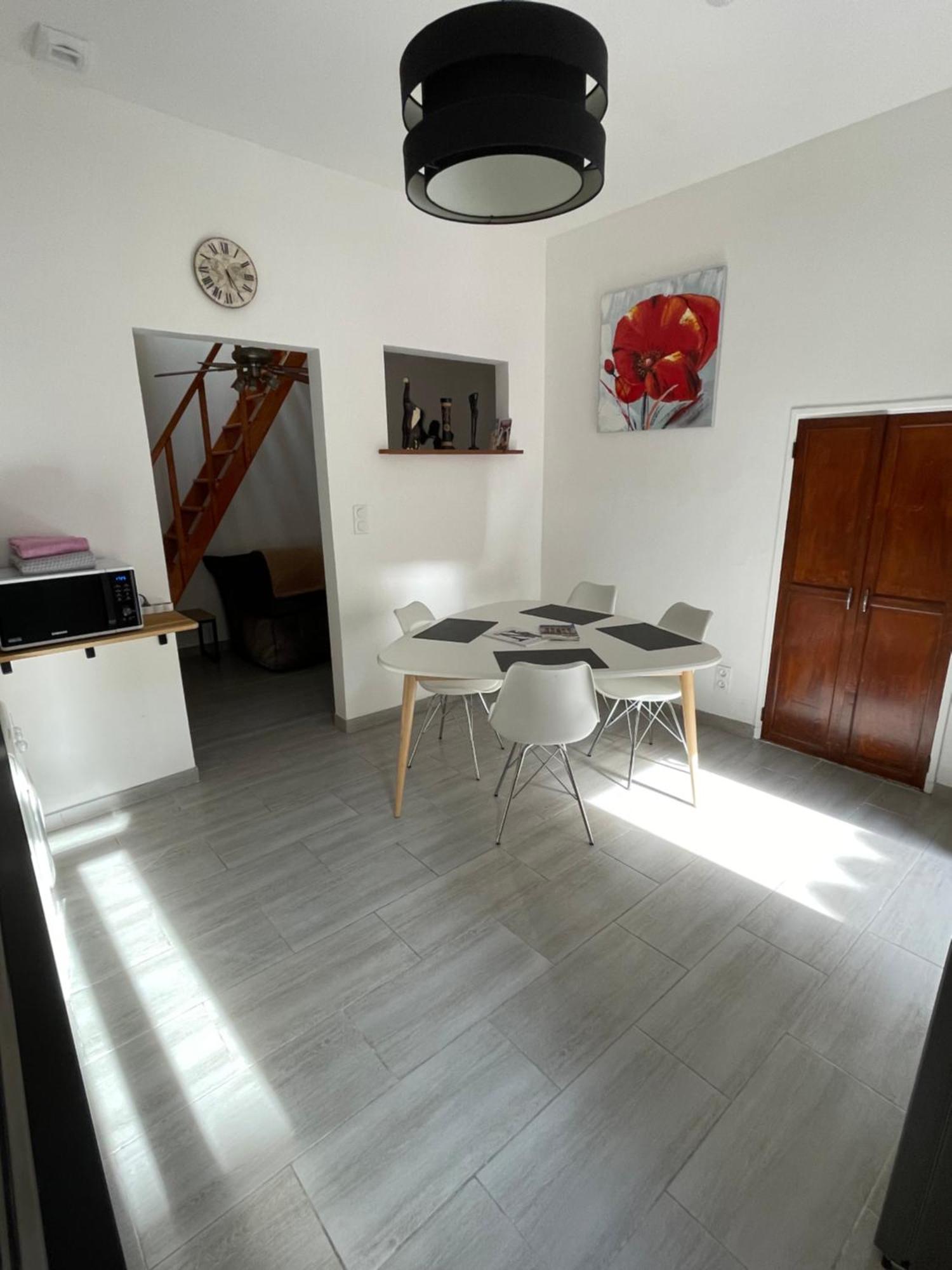 Apartment Chez Sonou , Centre
